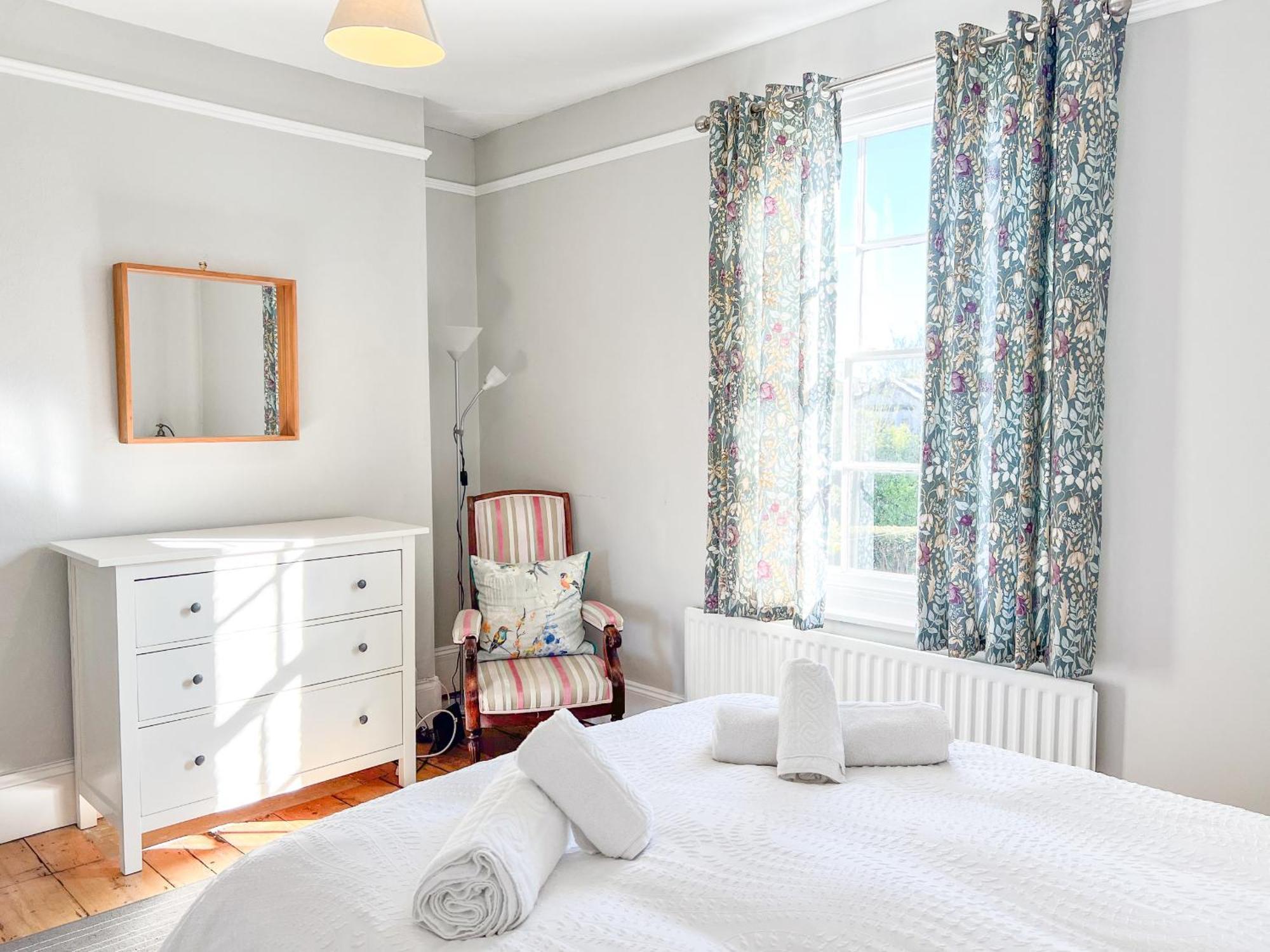 Arden Villa, Sleeps 8, Moments From The Golden Sandy Beach Of Ryde Райд Екстер'єр фото